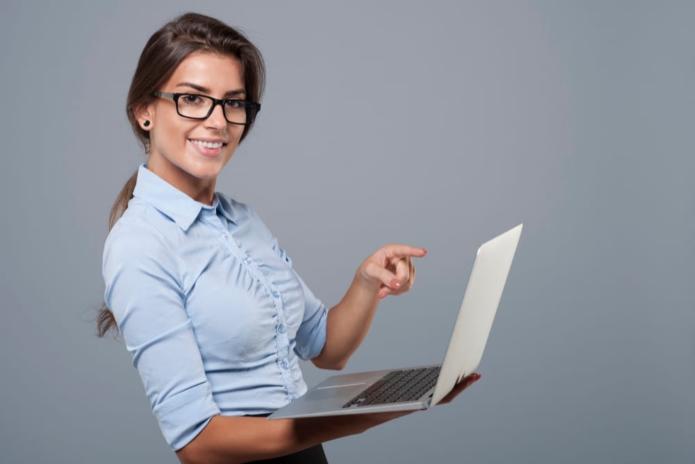 she-s-showing-on-modern-laptop